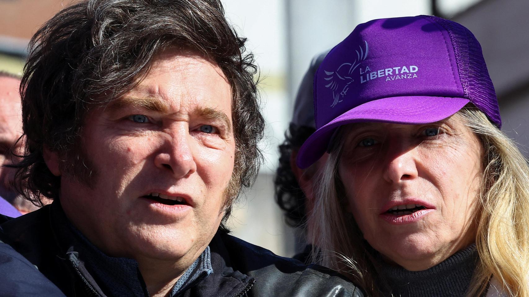 su hermana Karina tiene que ser evacuada entre empujones en un acto en Corrientes