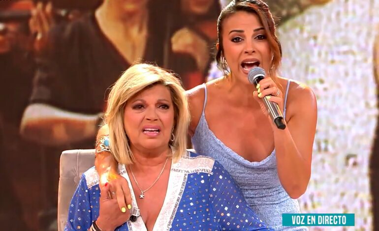 Terelu rompe a llorar al sonar la canción favorita de María Teresa Campos: «Siempre será nuestra canción»