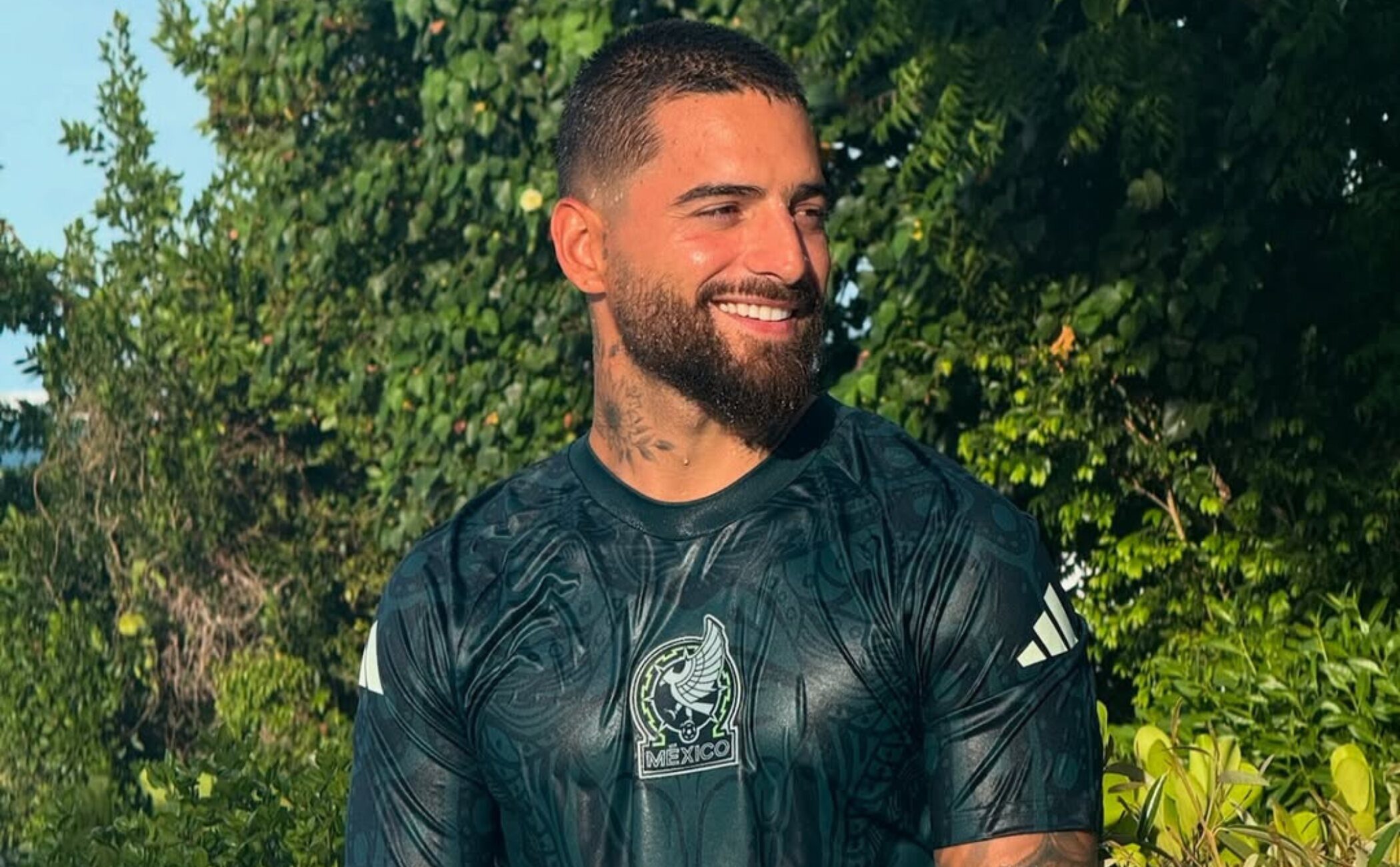 Maluma interrumpe su espectáculo por algo que le llamó la atención: «Un acto de irresponsabilidad»