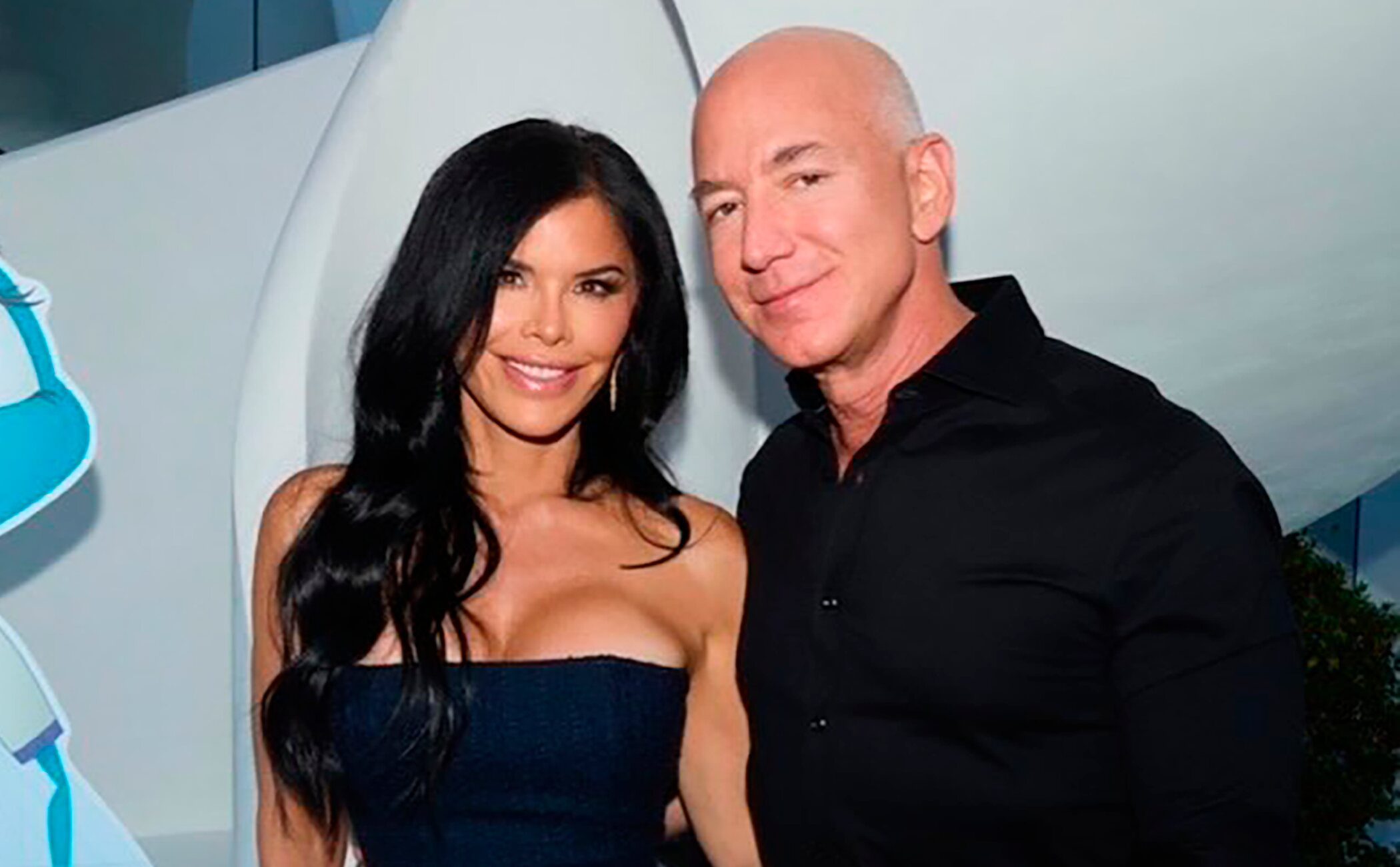 Jeff Bezos y Lauren Sánchez protagonizan una luna de miel de lujo en Ibiza junto a Leonardo DiCaprio