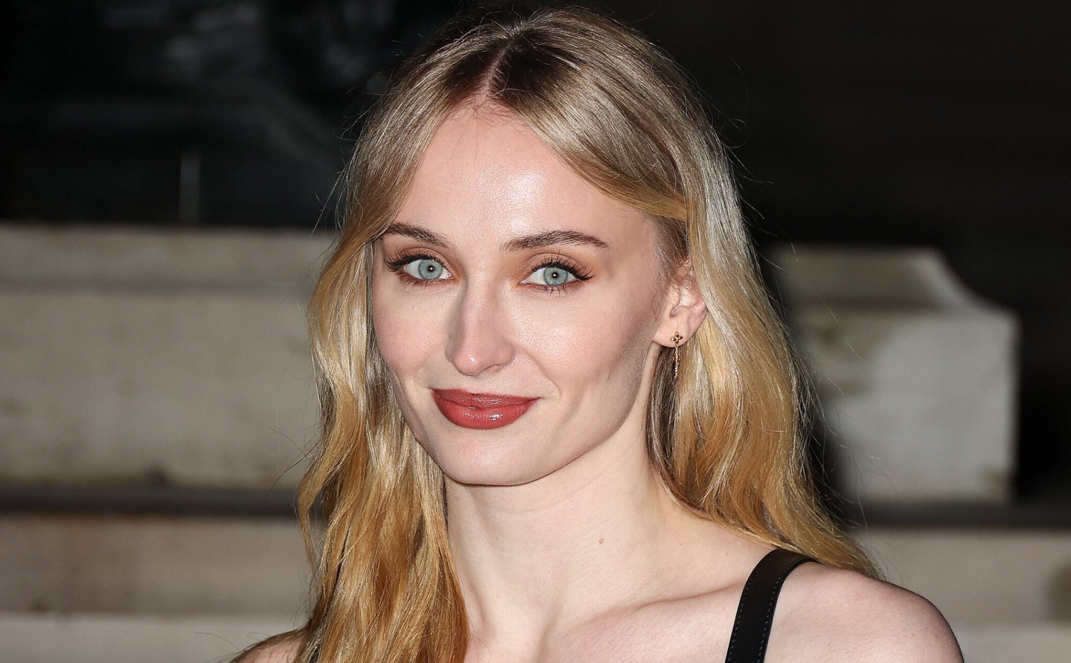 Sophie Turner responde a quienes la critican por ir a un concierto: «Existe algo llamado custodia compartida»