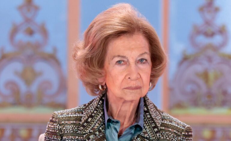 Pilar Eyre denuncia el deterioro de la Reina Sofía a sus 86 años: «Ha dado un bajón. Está desgastada»