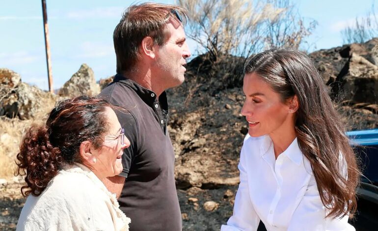 La Reina Letizia, conmovida ante los afectados por los incendios: «Solo vosotros sabéis lo que habéis pasado»
