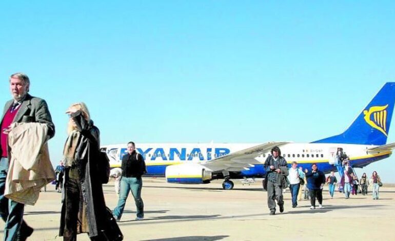 Transportes fija servicios mínimos de hasta el 87% para la huelga del ‘handling’ de Ryanair en el puente de agosto