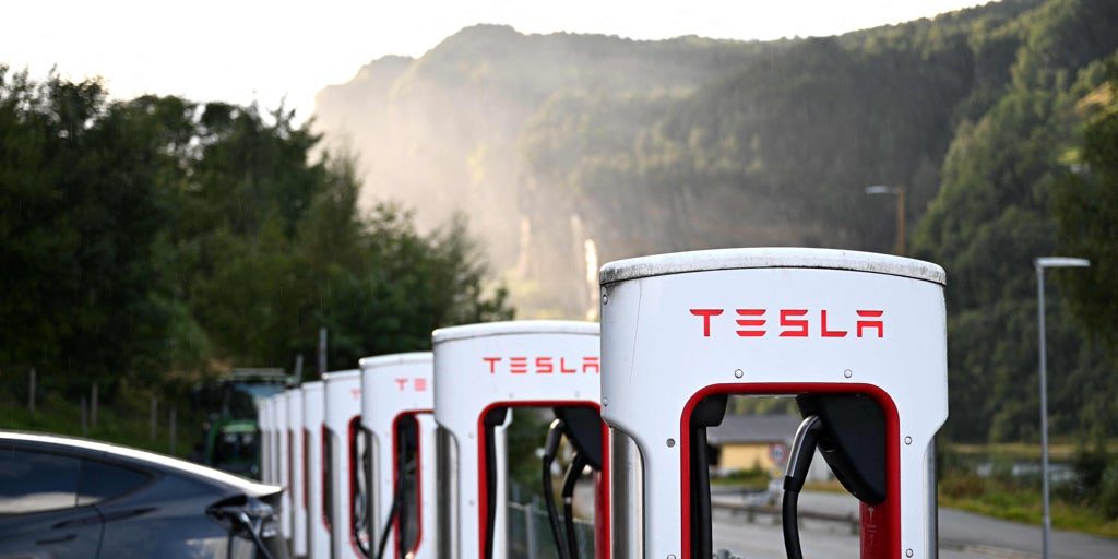 Tesla logra de nuevo un beneficio récord en España de 6,98 millones de euros en 2024, un 15,3% más