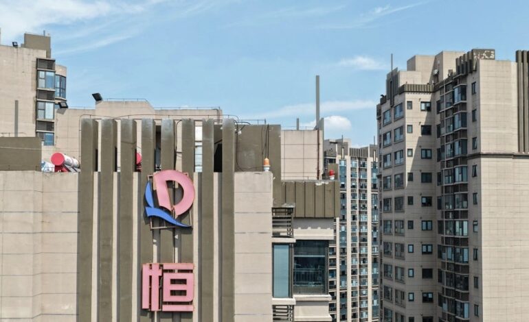 La Bolsa de Hong Kong expulsa definitivamente a Evergrande