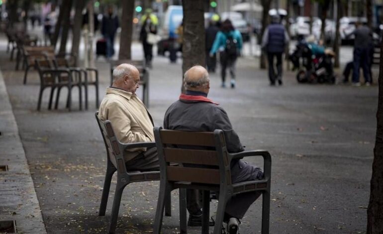 ¿Se pueden cobrar dos pensiones de jubilación a la vez? Requisitos y condiciones en 2025