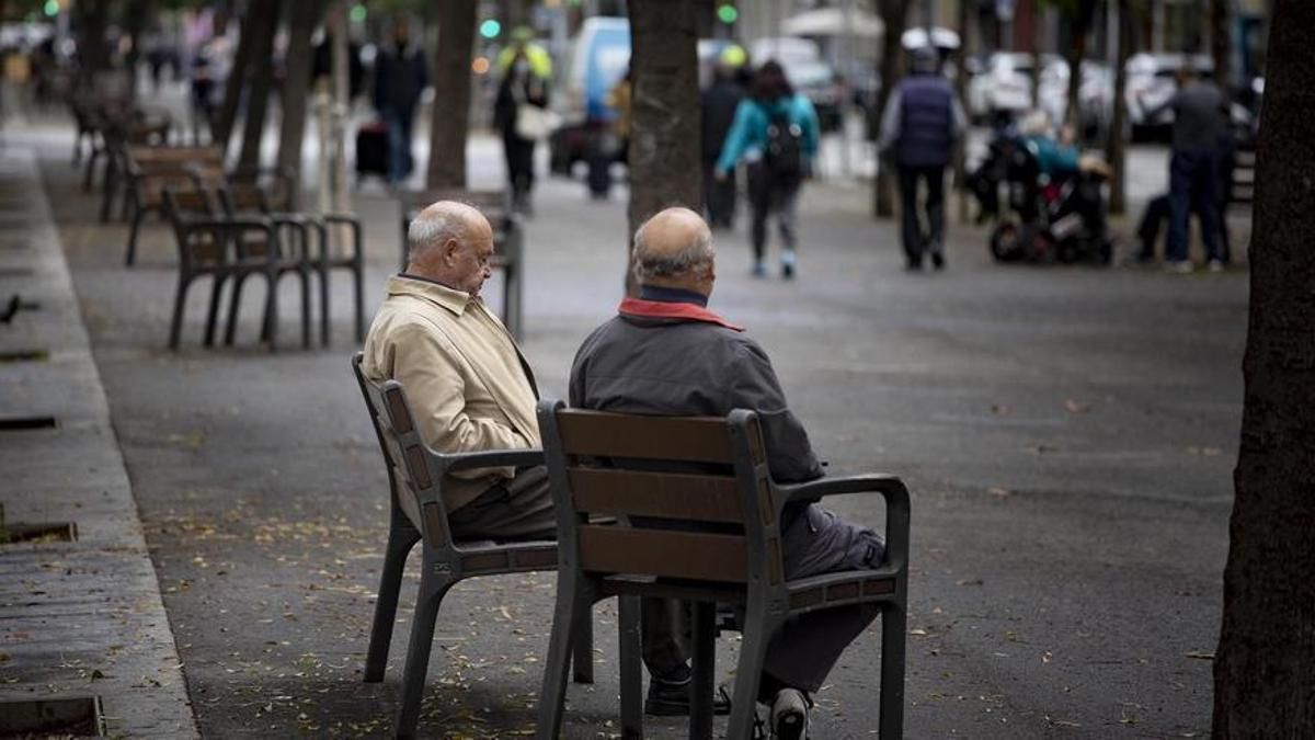 ¿Se pueden cobrar dos pensiones de jubilación a la vez? Requisitos y condiciones en 2025