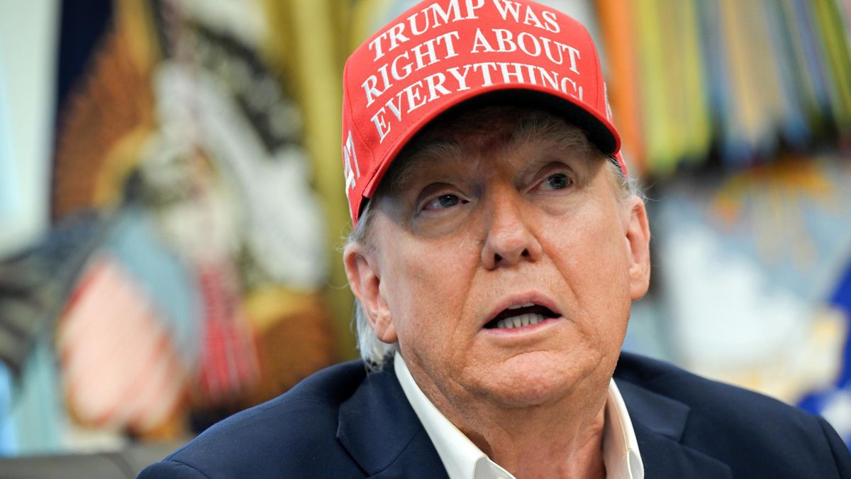 Trump estudia sancionar a los funcionarios que apliquen la regulación digital de la UE, según Reuters
