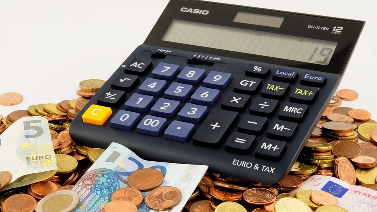 ¿Por qué gastas más dinero del que deberías? Hay una explicación científica