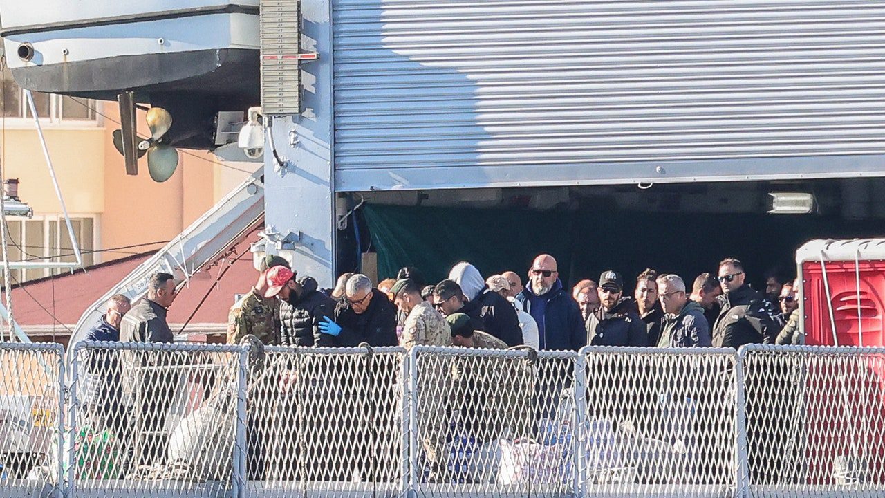 Un tribunal europeo rechaza la política de expulsiones de inmigrantes de Meloni