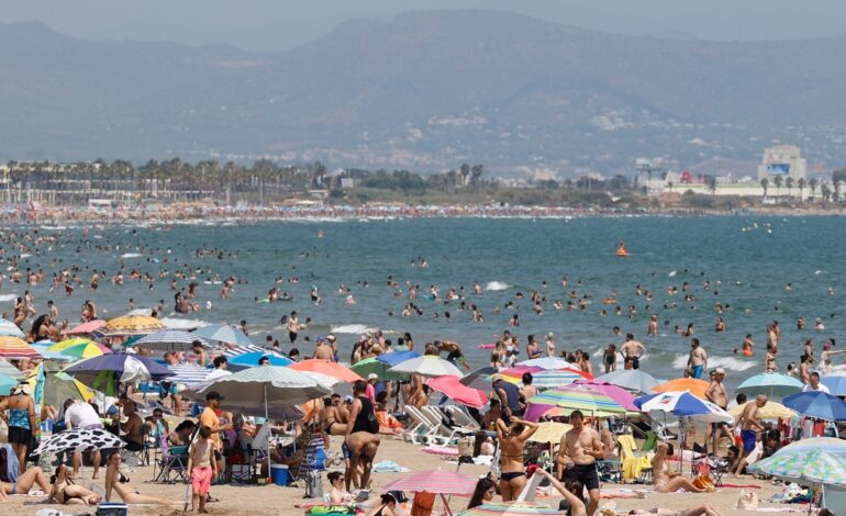 La subida de los precios turísticos dispara el coste de las vacaciones a 1.400 euros por persona