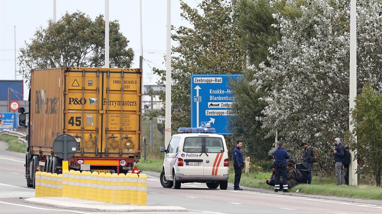Alemania extiende los controles migratorios en la frontera mientras Reino Unido cerca las pateras del Canal de la Mancha