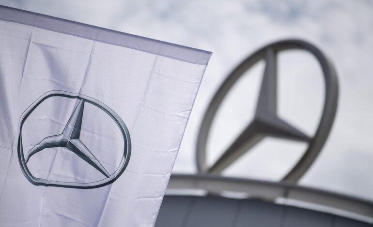 Mercedes-Benz alerta del colapso del mercado del automóvil en Europa por el exceso de regulación