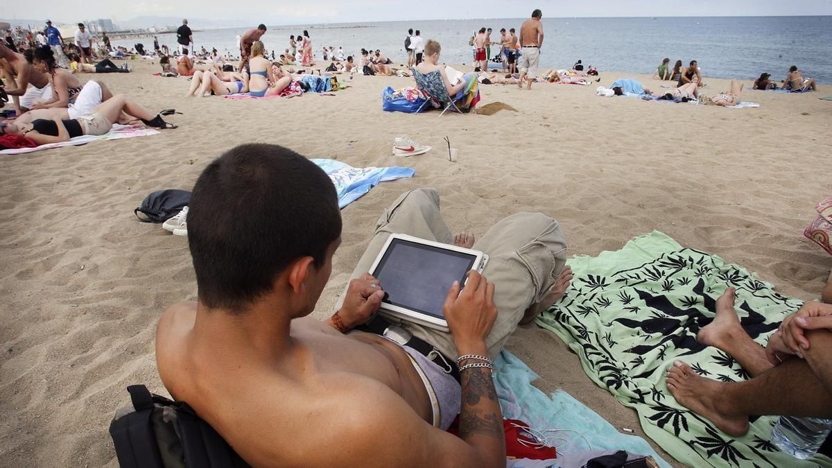 RENUNCIAR VACACIONES DINERO | ¿Puedes renunciar a tus vacaciones a cambio de cobrar más dinero? Esto es lo que dice la ley