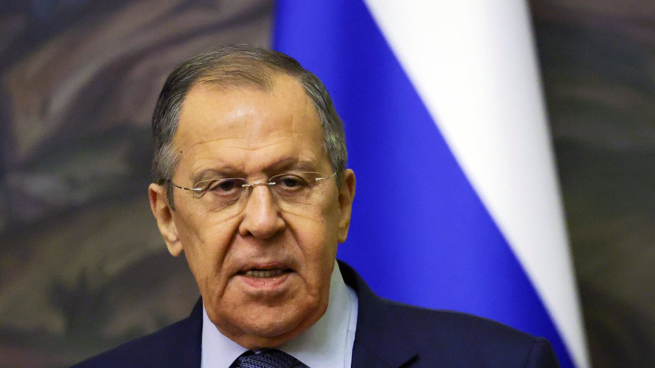 Lavrov rechaza las garantías de seguridad colectivas para Ucrania sin contar con Rusia