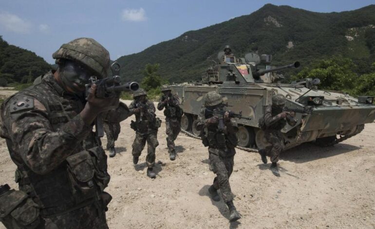 Seúl invierte miles de millones en un ejército de silicio ante la falta de soldados