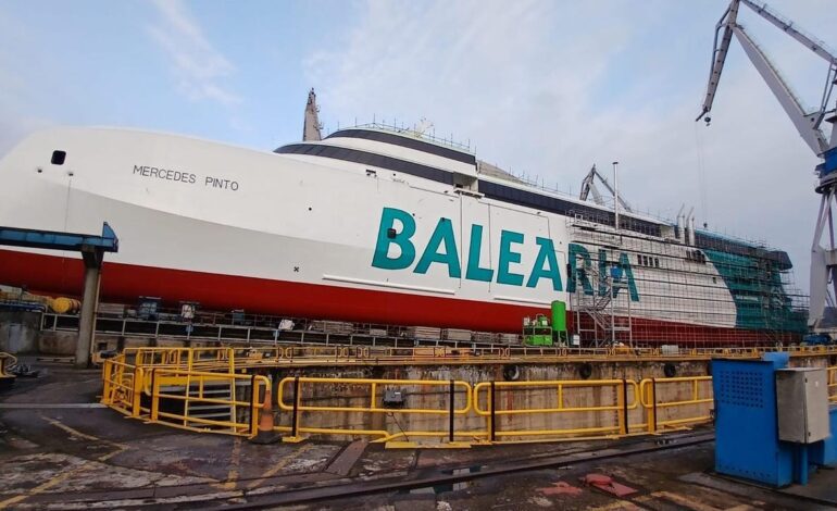 Baleària cierra el acuerdo para la adquisición de la naviera Armas Trasmediterránea