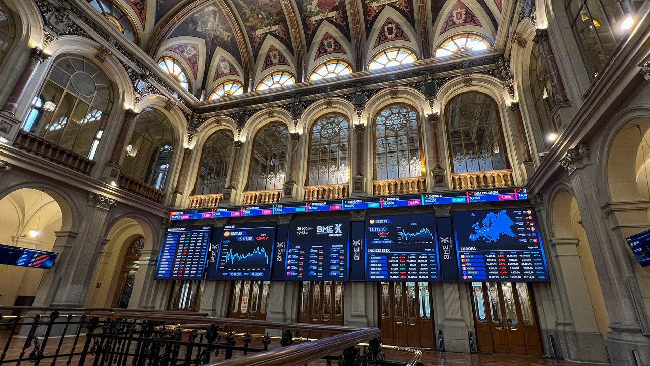 El Ibex 35 se aleja de máximos