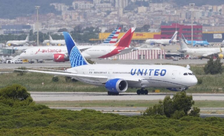 Barcelona cambia de rumbo: bajan los vuelos a este destino