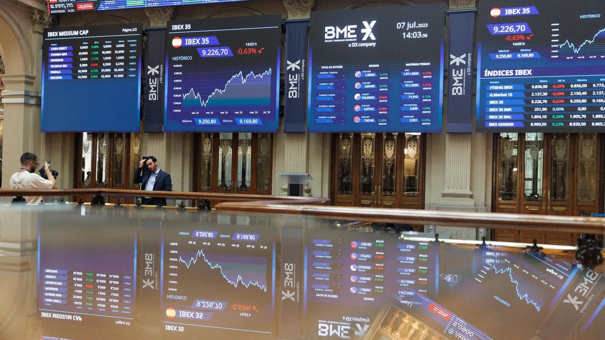 BOLSA HOY | Sabadell y BBVA lideran las subidas y catapultan al Ibex a su mejor nivel en 17 años, ajeno a la ofensiva comercial de EEUU
