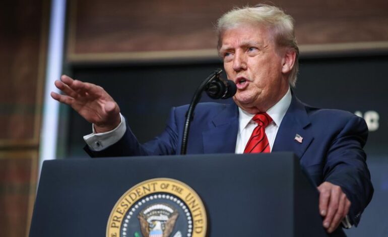 Trump cesa al director del Servicio de Impuestos por negarse a dar datos de inmigrantes indocumentados