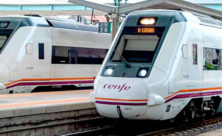 Dos incidencias en trenes hacia Huelva y Cádiz generan retrasos y obligan al trasbordo de viajeros
