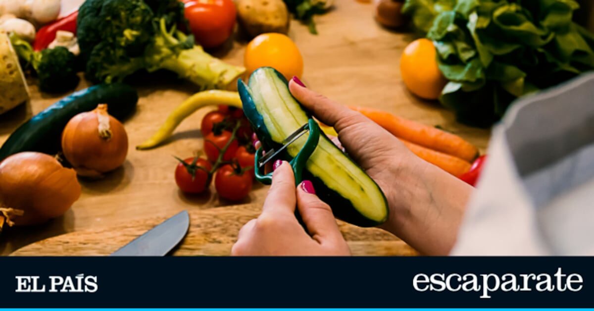 Con este pelador de menos de 10€ no podrás parar de cortar todos los alimentos en juliana | Gastronomía | Escaparate