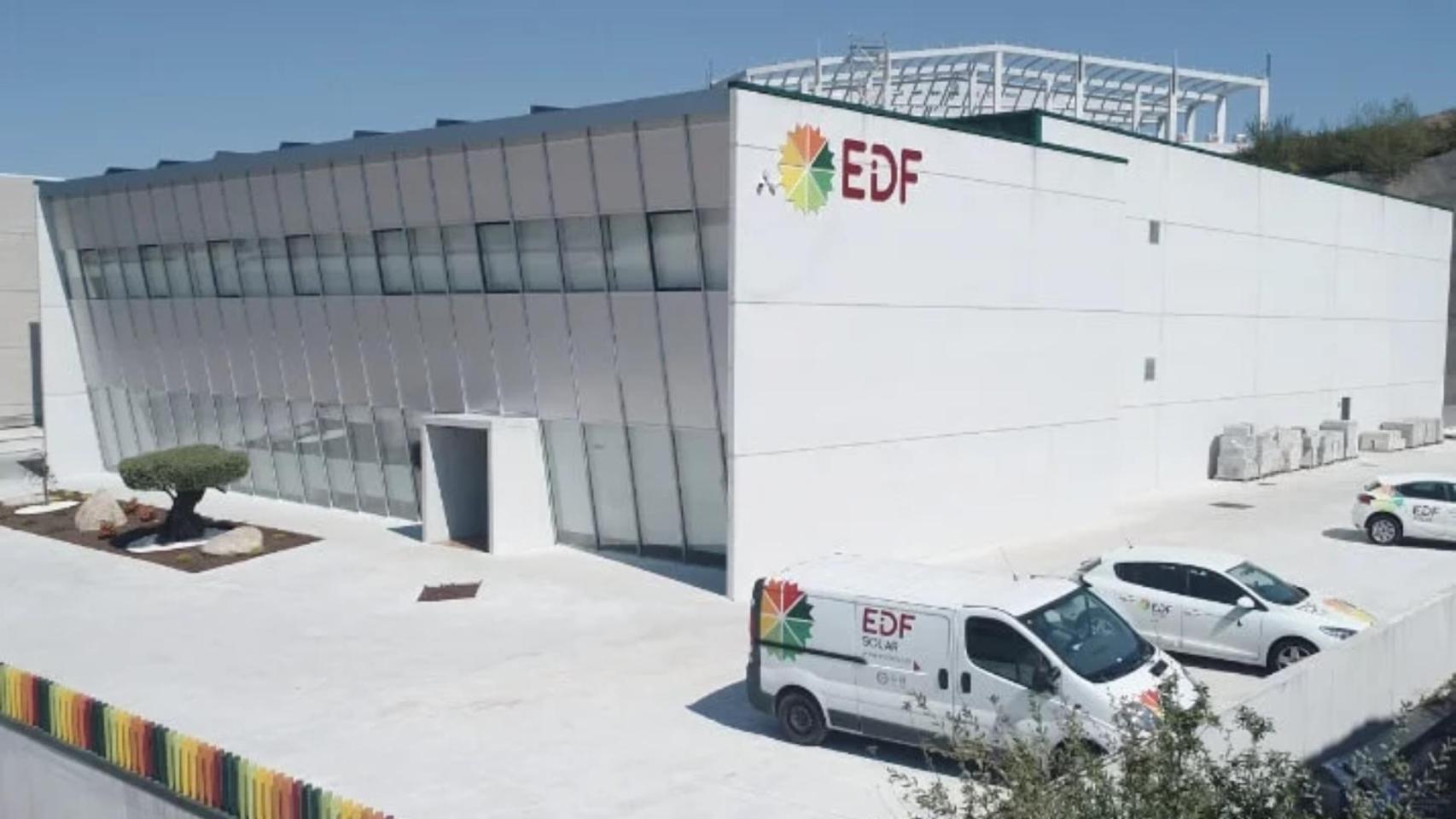 La CNMV multa al expresidente de EIDF y su hermano por manipulación del mercado con acciones del grupo