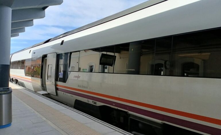 Los trenes Media Distancia Extremadura-Madrid iniciarán y terminarán su recorrido en Leganés desde hoy y hasta el 30