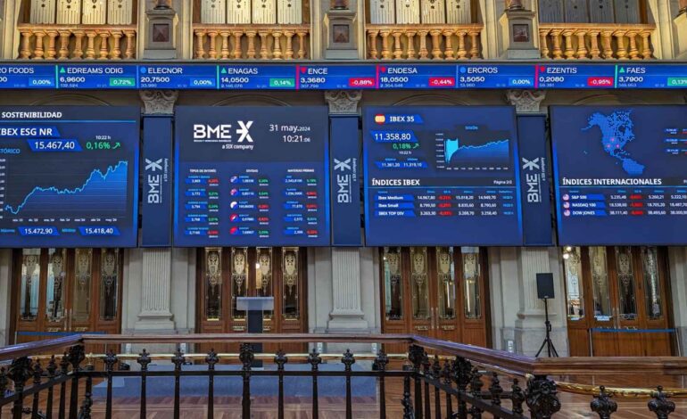 El Ibex 35 defiende los 15.100 puntos pese a los resultados de Nvidia y la incertidumbre política en Europa