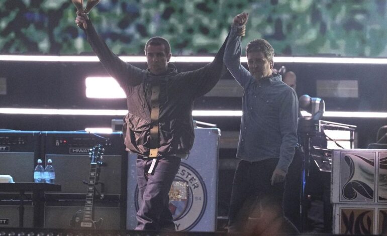 Muere un hombre al caer de una grada durante un concierto de Oasis en Londres