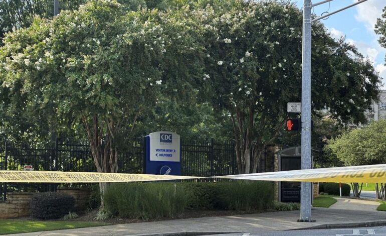Al menos un policía herido tras un tiroteo en una universidad de Atlanta
