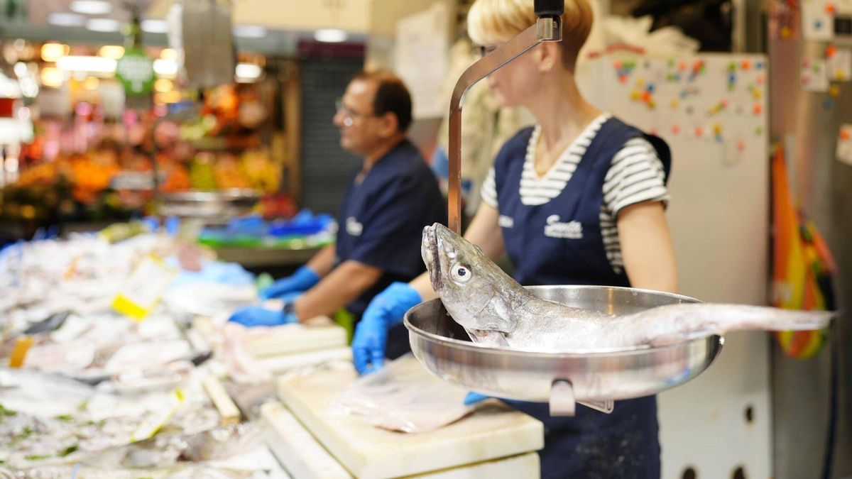 El consumo de pescado cae un 30% en una década y aboca al cierre a más de 5.000 pescaderías en España