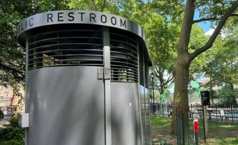 Nueva York se dota de nuevos baños públicos a precio de un apartamento