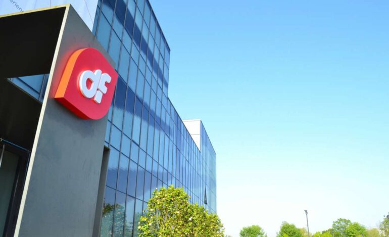 cierra delegaciones de DFOM tras firmar el ERE