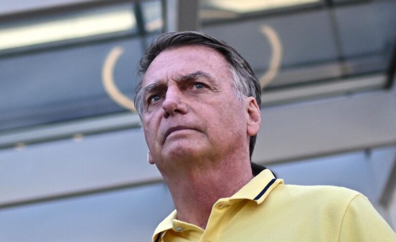 La policía brasileña revela que Bolsonaro pensaba pedir asilo político a Javier Milei