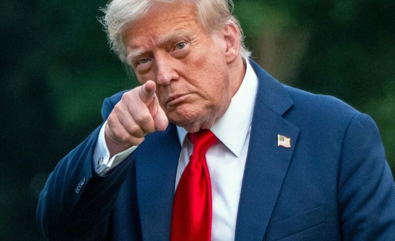 Trump abre la puerta a desplegar el ejército y amenaza con tomar el control de Chicago y Nueva York