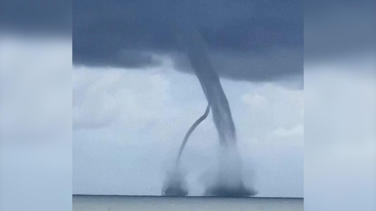 Una espectacular tromba marina irrumpe frente al malecón de La Habana
