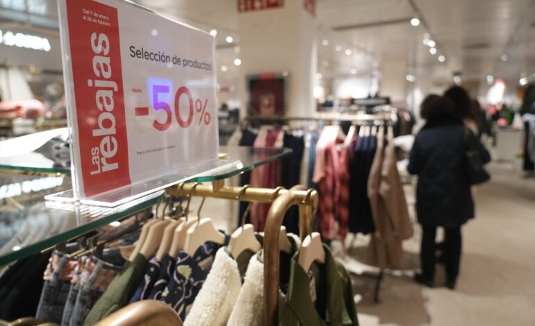 La patronal de Carrefour e Ikea apuesta por la inmigración para cubrir miles de empleos