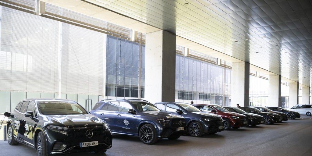 vender casi un millón de coches eléctricos al año
