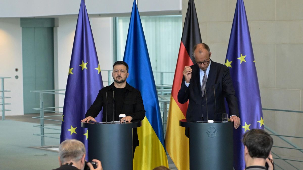 Berlín, París y Londres convocan otra videoconferencia a escala europea para ‘arropar’ a Zelenski