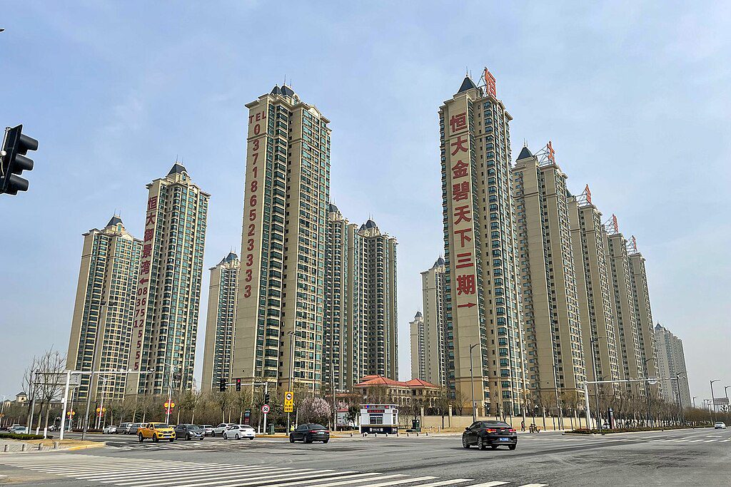 cinco claves del hundimiento de la mayor promotora inmobiliaria de China