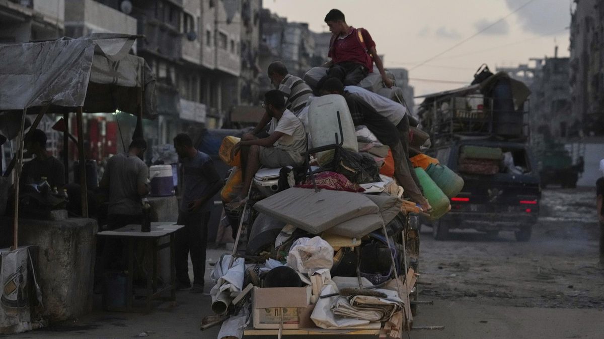 Israel intensifica sus ataques contra Ciudad de Gaza y 10 personas más mueren de inanición