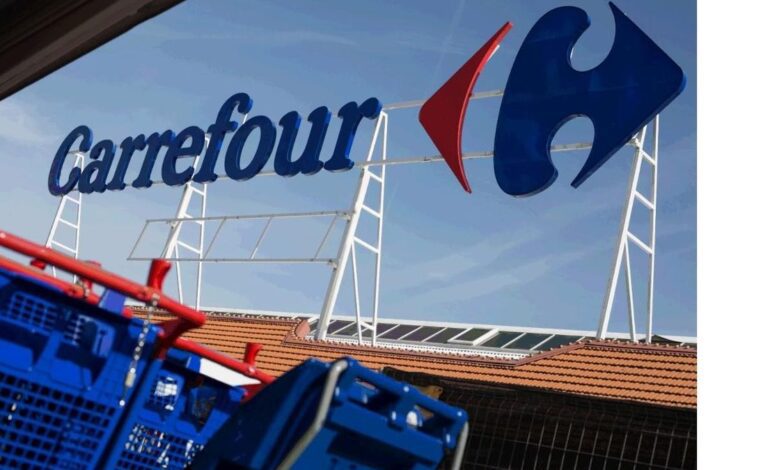 Condenan a Carrefour por despedir a un trabajador que llevó pastelitos a la oficina el día de su cumpleaños