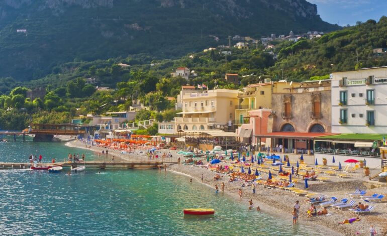 el alza de precios aleja a los italianos de la playa