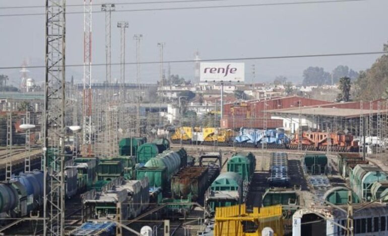 La falta de mercancías por tren cuesta 800 millones a los puertos