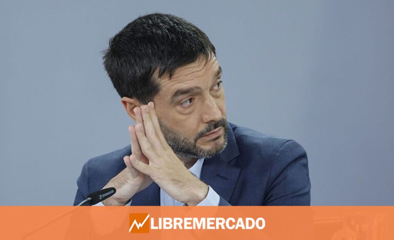 Bustinduy dice que «colapsaría el país entero» si las mujeres cuidadoras dejasen de trabajar