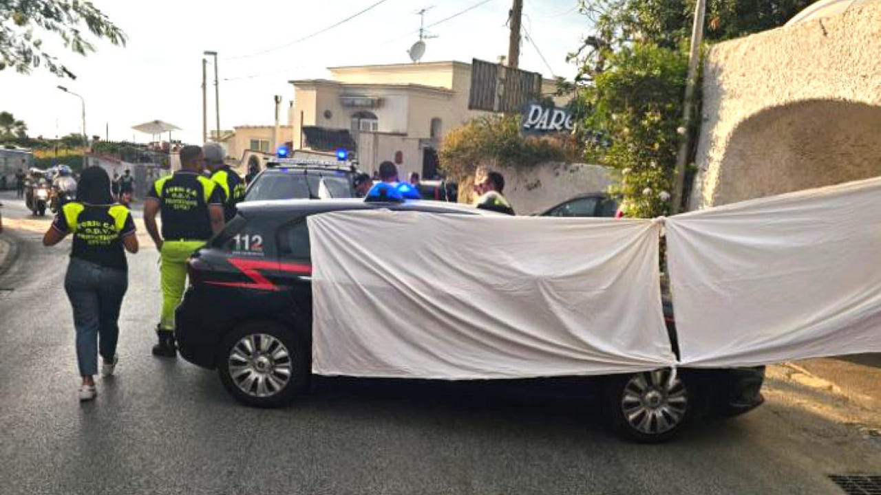 un hombre mata a la pareja y a la madre de su exmujer, la hiere y luego se suicida