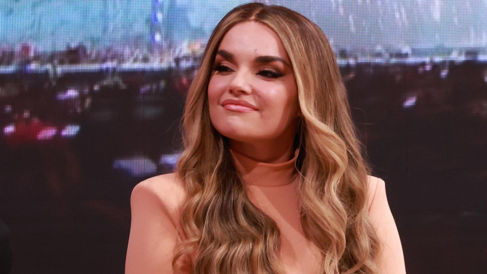 del encuentro con las posibles Miss Universo a su hotel de lujo